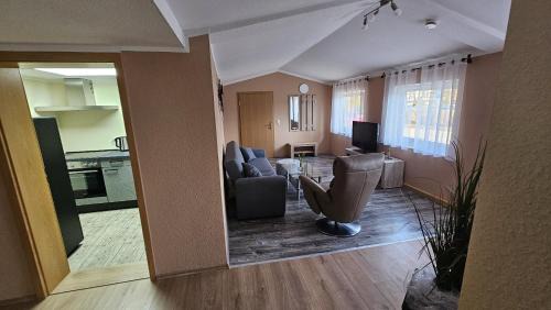 Bad Klosterlausnitz Apartment | Ferienwohnung am Schwanenteich