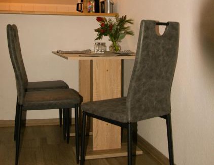 Gruenhain-Beierfeld Apartment | Ferienwohnung Zum Lederbernd