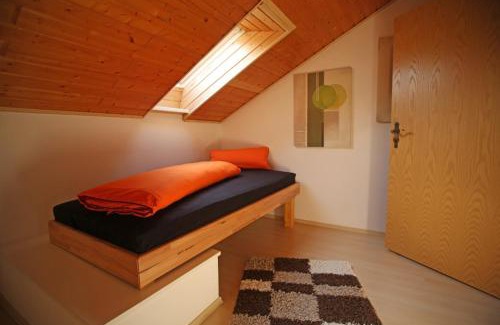 Ramstein-Miesenbach Apartment | Ferienwohnung Ramstein