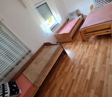 Ramstein-Miesenbach Apartment | Ferienwohnung Ramstein
