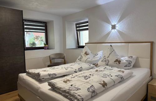 Schoenwies Apartment | Ferienwohnung für Gruppen oder Familien