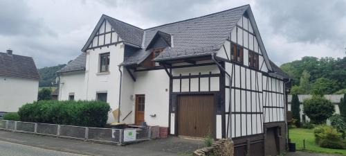 Breidenbach Apartment | Ferienwohnung "Fernblick" Wolzhausen