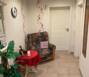 Nordenham Apartment | Ferienwohnung Gartenblick