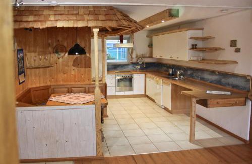 Saaldorf-Surheim Apartment | Ferienwohnung Handweberei Huber