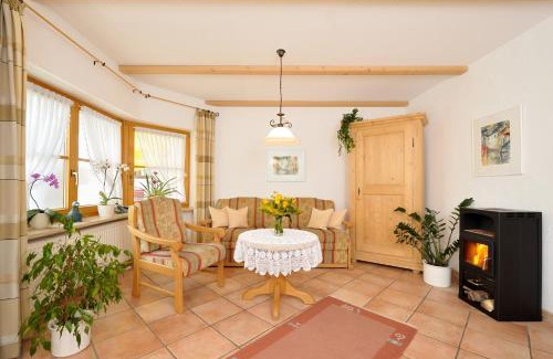 Burgberg Apartment | Ferienwohnung Haus Josefa