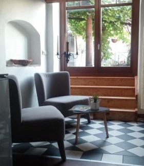 Altstadt Apartment | Ferienwohnung Hotel und Gasthof Dreibeiniger Hund