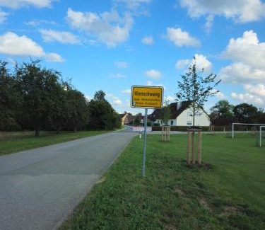 Wittelshofen Apartment | Ferienwohnung Illenschwang