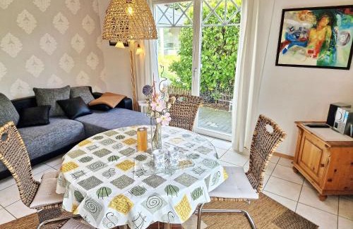 Wismar Apartment | Ferienwohnung im Künstlerhaus - ABC597