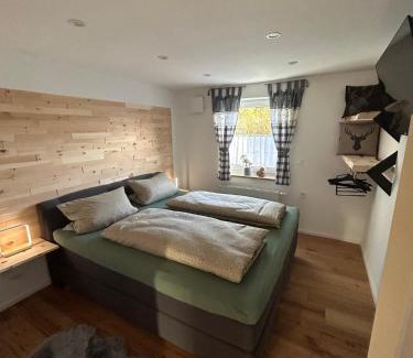 Daiting Apartment | Ferienwohnung im Usseltal - Zirben Spa - Monheimer Alb - Altmühltal - Familie Geyer Daiting