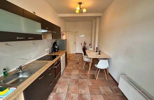 Sudstadt Apartment | Ferienwohnung in Bahnhofs- und Stadtnähe