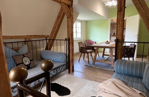 Krakow am See Apartment | Ferienwohnung in Herrschaftlicher Villa - Ahrenshagen