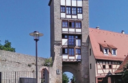 Rottingen Apartment | Ferienwohnung in der Turmspitze