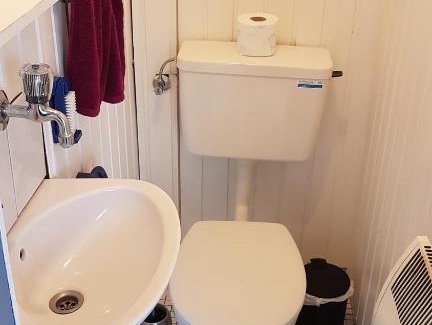 Kassel Apartment | Ferienwohnung in Gartenlandschaft