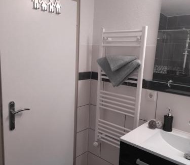 Rhode Apartment | Ferienwohnung in Olpe-Rhode am Biggesee