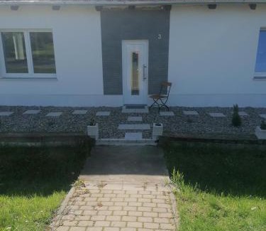 Blumenberg Apartment | Ferienwohnung IV Sarrebriese
