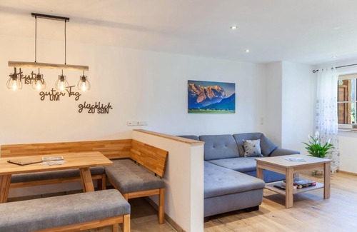 Farchant Apartment | Ferienwohnung Johanni