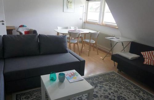 Moessingen Apartment | Ferienwohnung Kirsch-kern