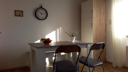 Bitzen Apartment | Ferienwohnung Klein am Natursteig Sieg