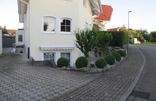Mahlberg Apartment | Ferienwohnung Kunst
