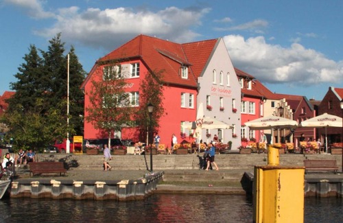 Muritz Apartment | Ferienwohnung LANDHUS
