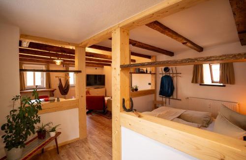Zittau Apartment | Ferienwohnung Landscapeapartment, 46qm Individual Fewo mit Fernblick ins Zittauer Gebirge, Ferienapartment im historischen Altstadtkern Zittau