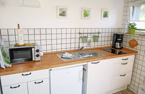 Altefaehr Apartment | Ferienwohnung Luv (L) - Holiday home to the harbor in Altefähr