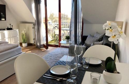 Gustow Apartment | Ferienwohnung-Mary-Poppins-mit-Balkon-zwischen-Strand-Wald-Wiese-im-Suedosten-der-Insel-Ruegen