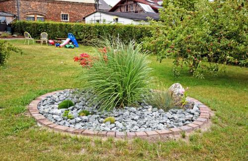 Altefaehr House | Ferienwohnung mit Garten und Sundblick
