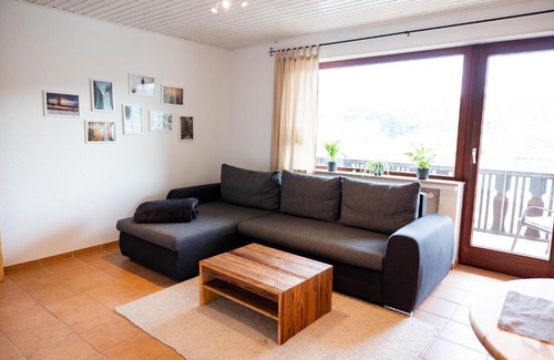 Niedersfeld Apartment | Ferienwohnung mit Seeblick — Sport und Erholung