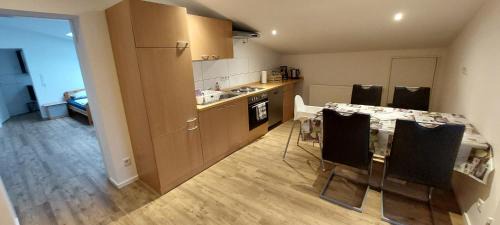 Kleinbreitenbach Apartment | Ferienwohnung/Monteurwohnung im schönen Odenwald