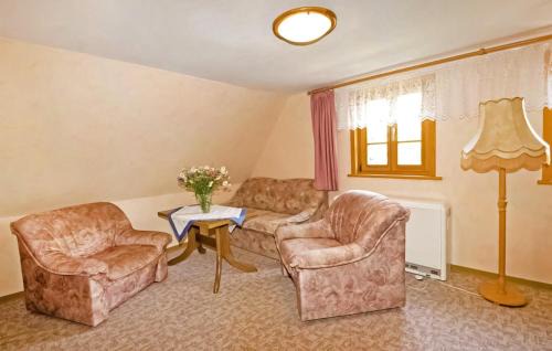 Neuwernsdorf Apartment | Ferienwohnung Neuhausen