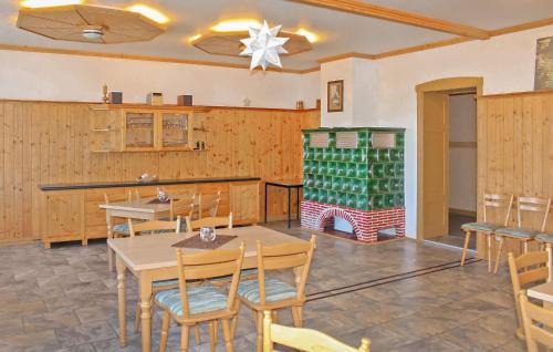 Neuwernsdorf Apartment | Ferienwohnung Neuhausen