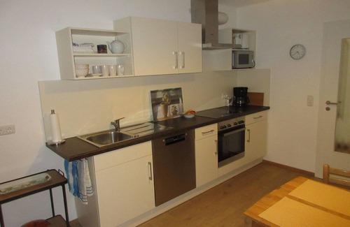 Bad Konig Apartment | Ferienwohnung Obstgarten