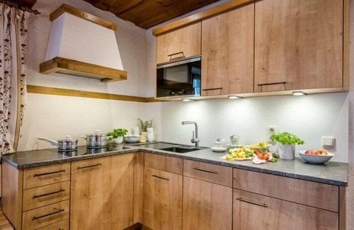 Hoslwang Apartment | Ferienwohnung "Pelhamer See", 62 qm Obergeschoss, 2 separate Schlafzimmer