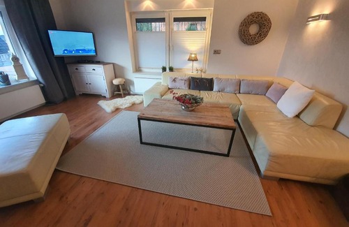 Bad Wildungen Apartment | Ferienwohnung - Reinhardshäusle