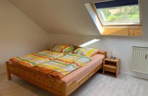 Melsungen Apartment | Ferienwohnung „Riedforst“