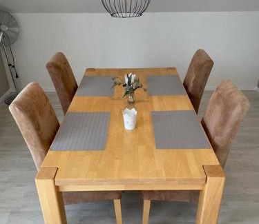 Melsungen Apartment | Ferienwohnung „Riedforst“