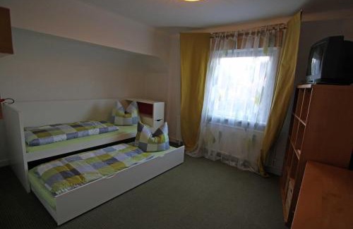 Jonsdorf Apartment | Ferienwohnung Schiller