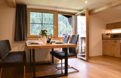 Steeg Apartment | Ferienwohnung Sherin