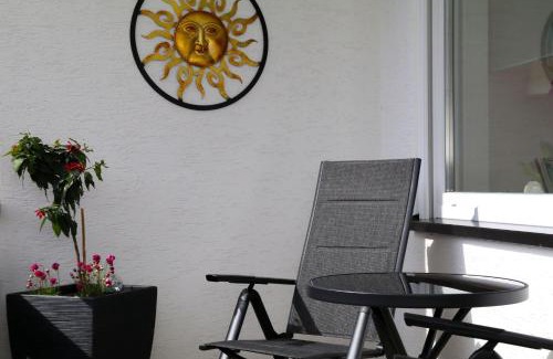 Niedersfeld Apartment | Ferienwohnung Sonnenblick Balkony - WIFI - New & Modern - Winterberg - Niedersfeld