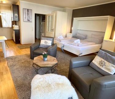 Scharbeutz Apartment | Ferienwohnung Strandburg - zentral und direkt am Strand