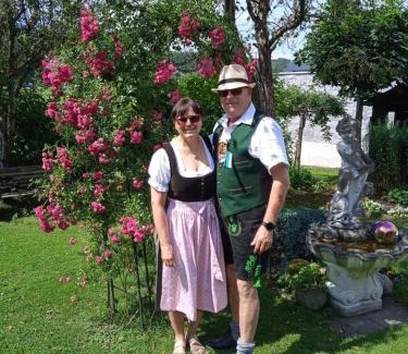 Gmain Apartment | Ferienwohnung Straußstrasse