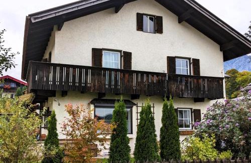 Gmain Apartment | Ferienwohnung Straußstrasse