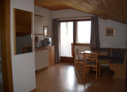 Naz Apartment | Ferienwohnung Tauberhof