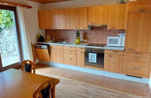 Buerserberg Apartment | Ferienwohnung Tschengla mit eigener Sonnenterrasse - Wiese - Wlan - Netflix