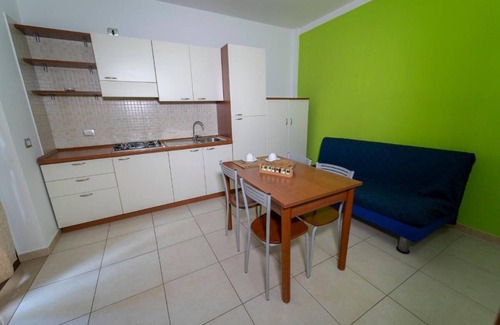 Mattinata House | Ferienwohnung Ulivo mit Pool und Privatstrand