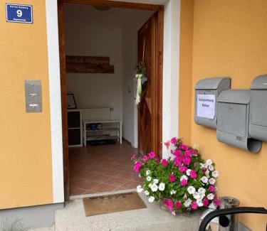 Hof bei Salzburg Apartment | Ferienwohnung Wallner
