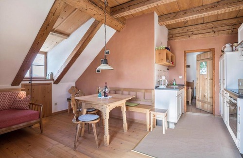Unterammergau Apartment | Ferienwohnung Wachsbichl