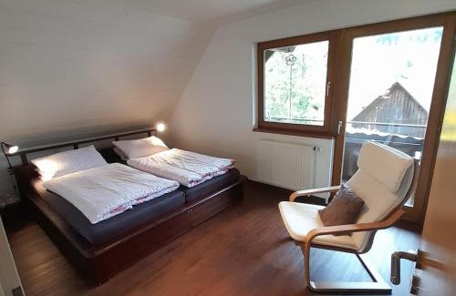 Simonswald Apartment | Ferienwohnung Waldblick