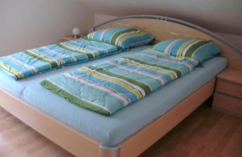 Poppenhausen Apartment | Ferienwohnung Wenz